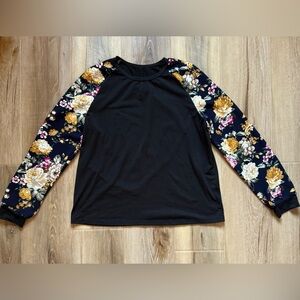 SHEIN Classic Black Top